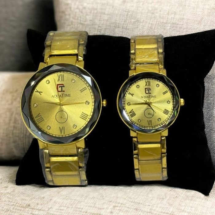 couple watches