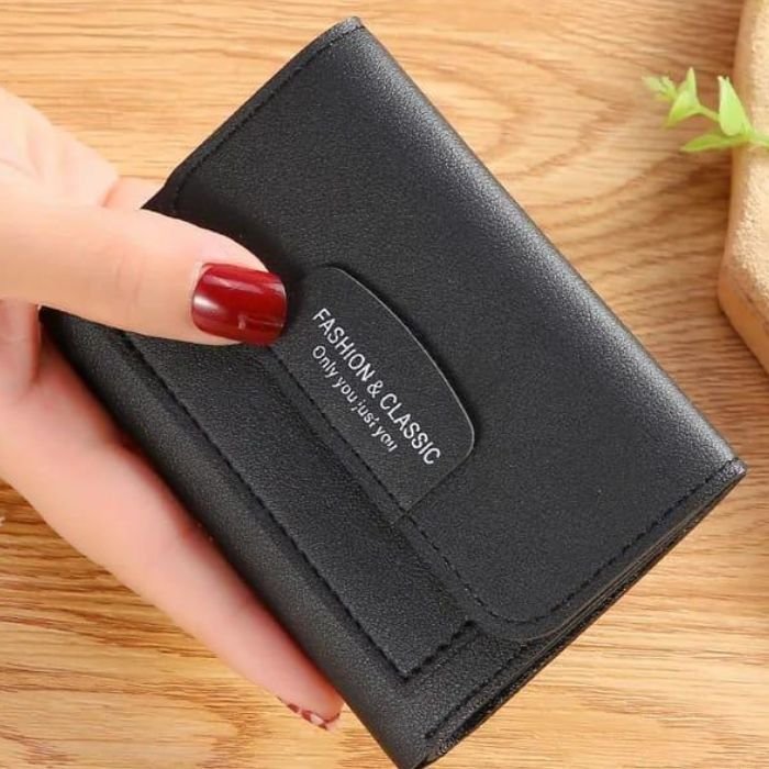 Women leather wallet