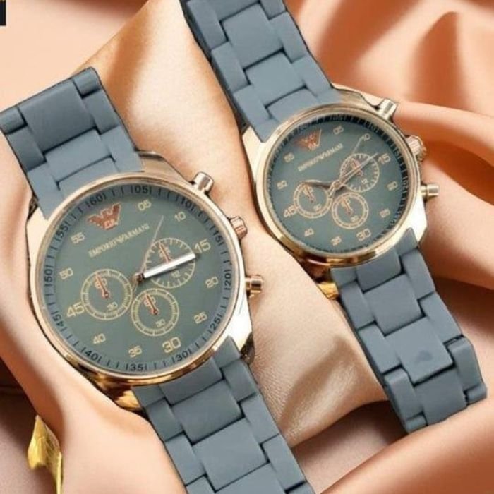 couple watches