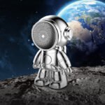 Astronaut Mini Portable Shaver - Rechargeable & Washable - Image 2