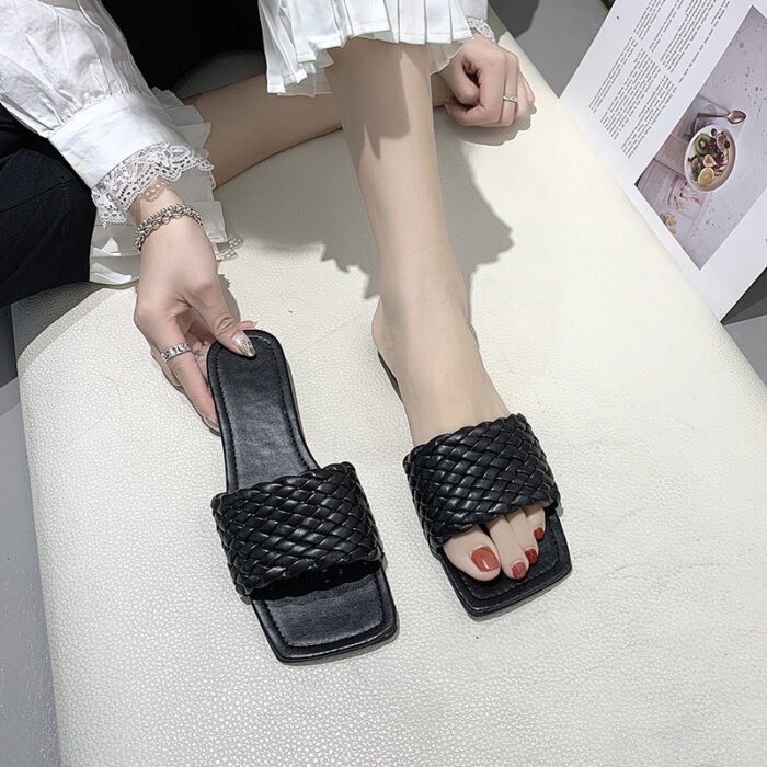 Stylish Plus Size Sandals for Women – Comfortable & Breathable - Image 4