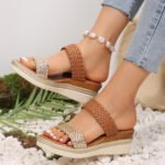 Stylish Plus Size Wedge Sandals for Women - Image 4